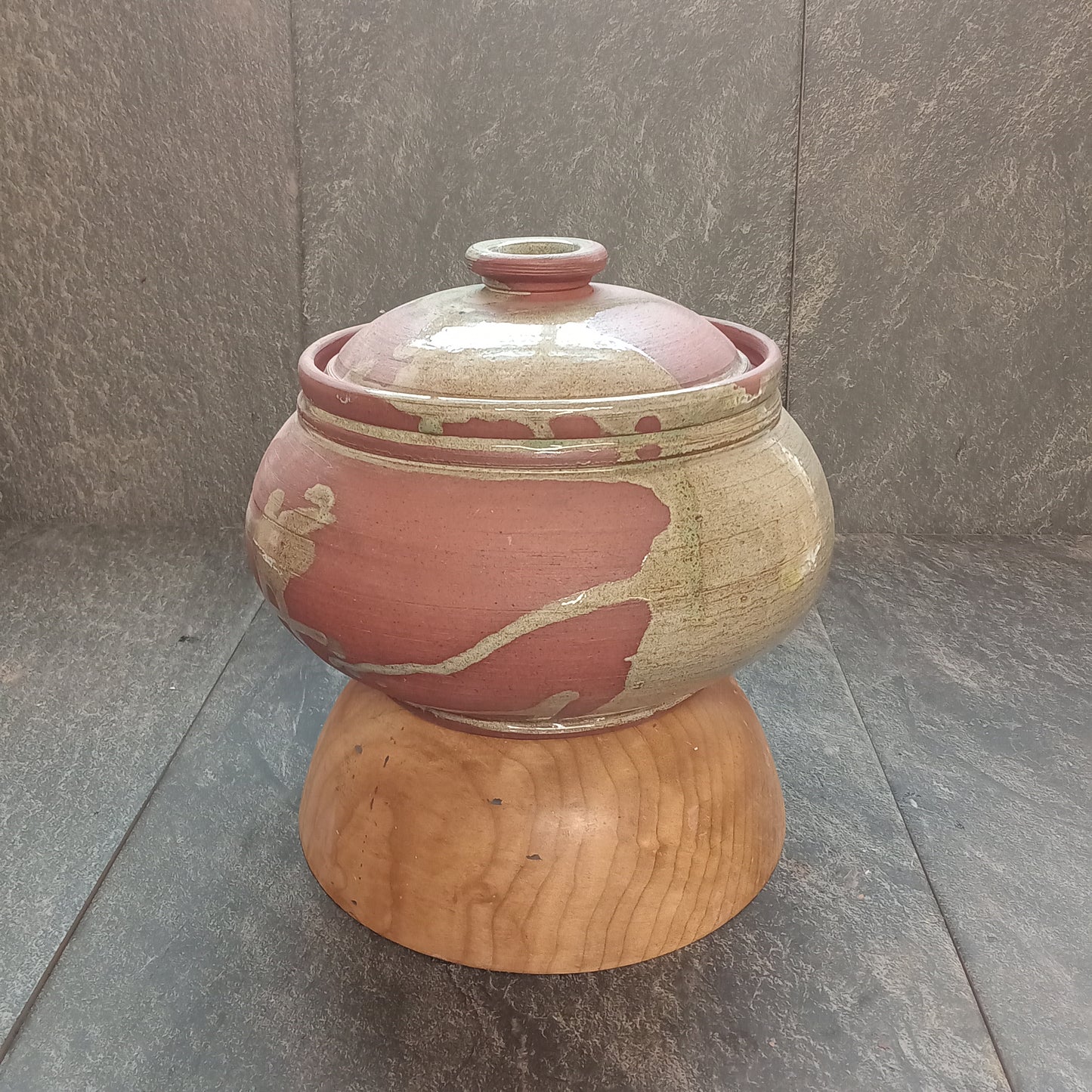 Green and Terracotta casserole dish