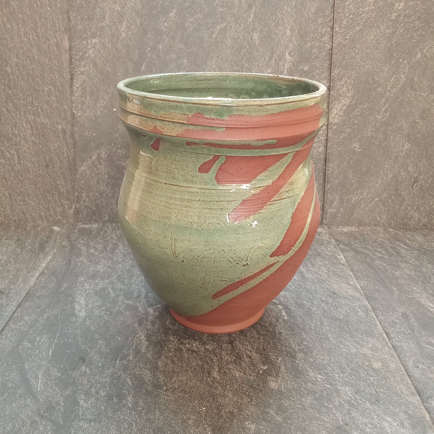 Green and Terracotta eddy vase