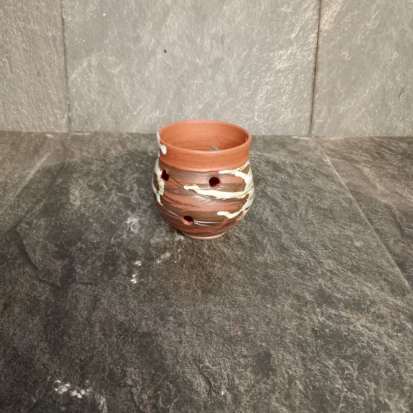 Kelp tealight holder