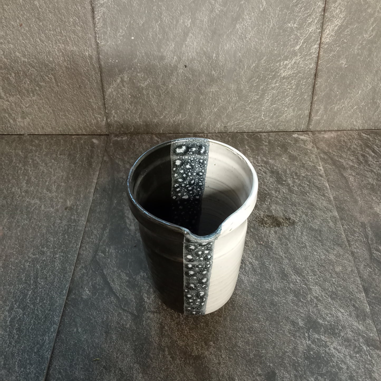 Solstice straight jug