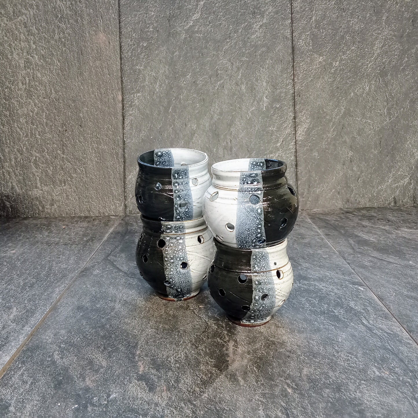 Solstice tealight holder (vertical)