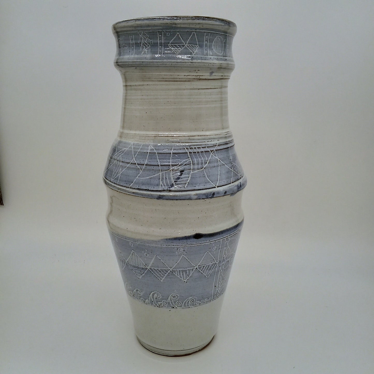Fractures and Flows Vase