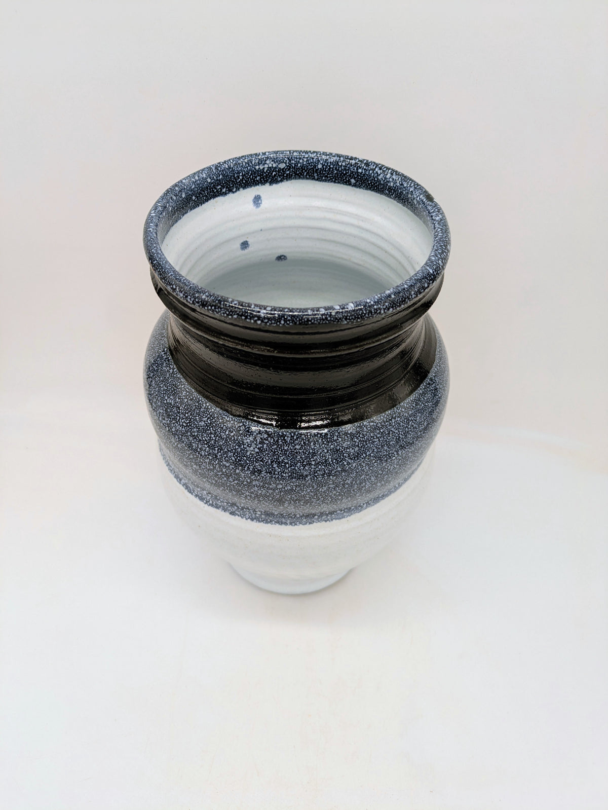 SHZ Curvy Vase, large.