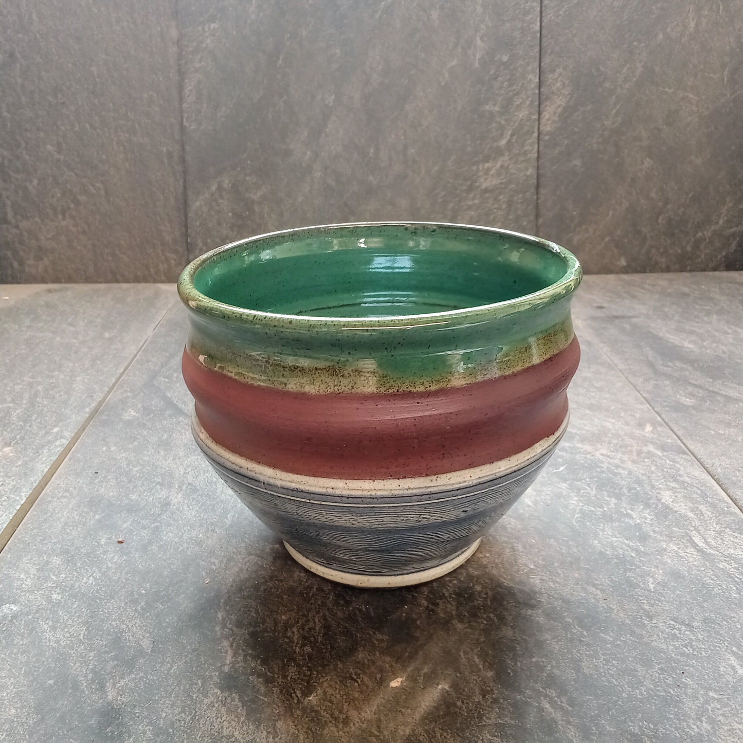 Tall ripple bowl