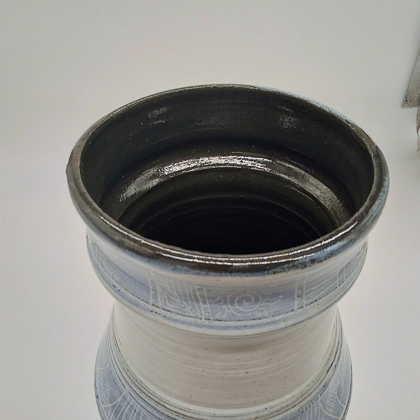 Fractures and Flows Vase