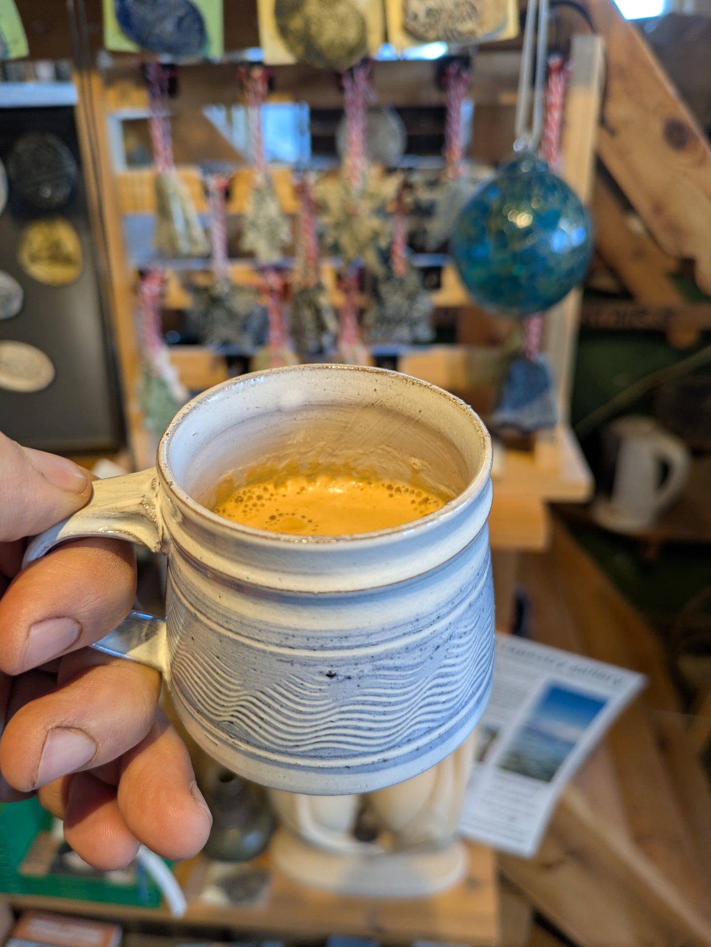 VS short coffee cup