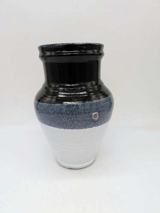 SHZ Shoulder Vase