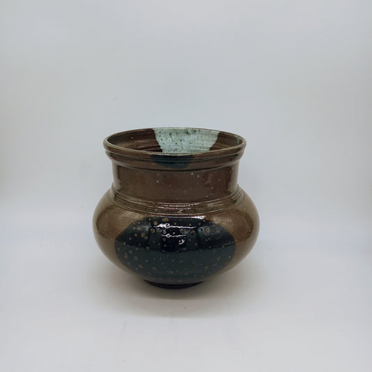 Wide 'Wasted' vase
